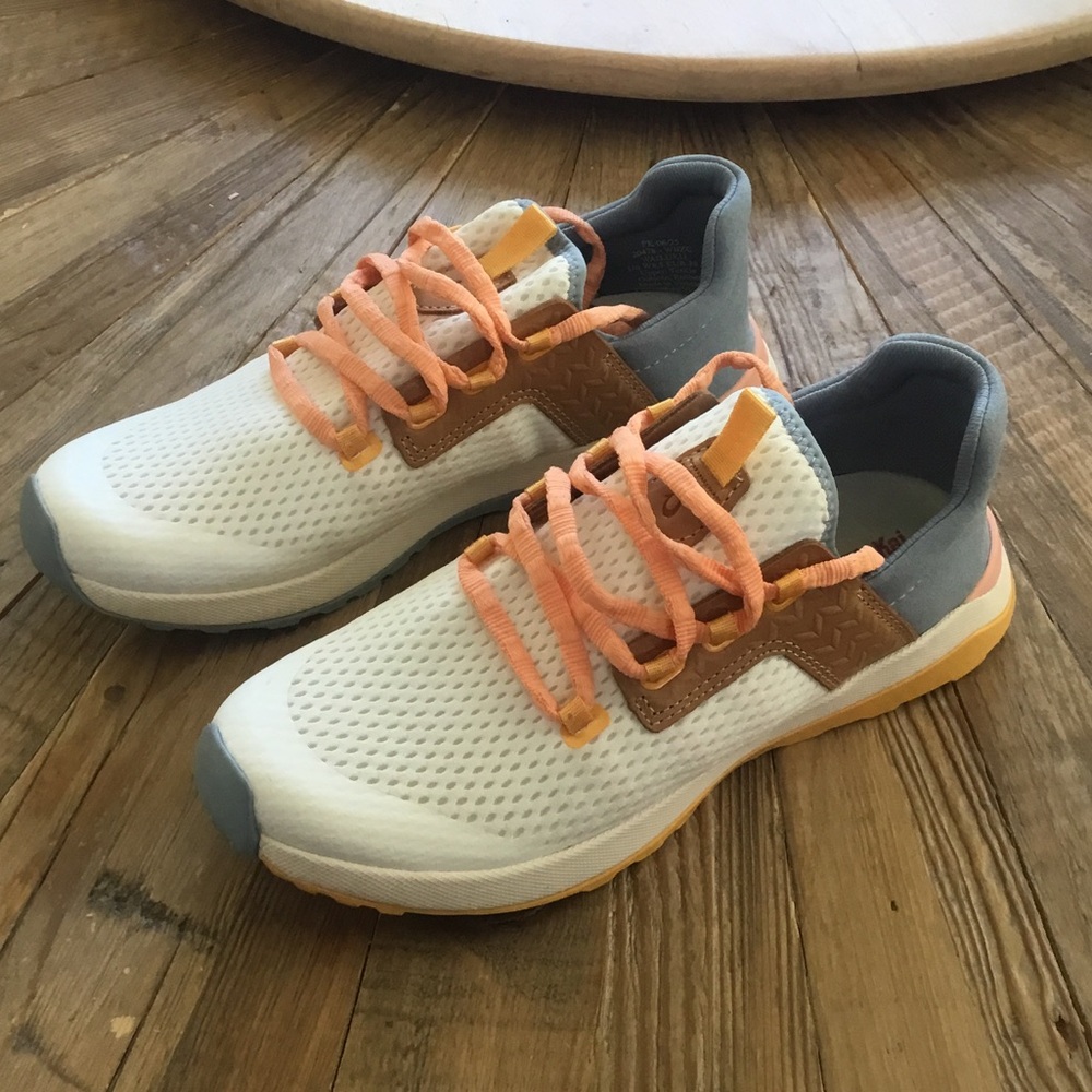 OluKai Women's Wailuku Athletic Shoes 8.5